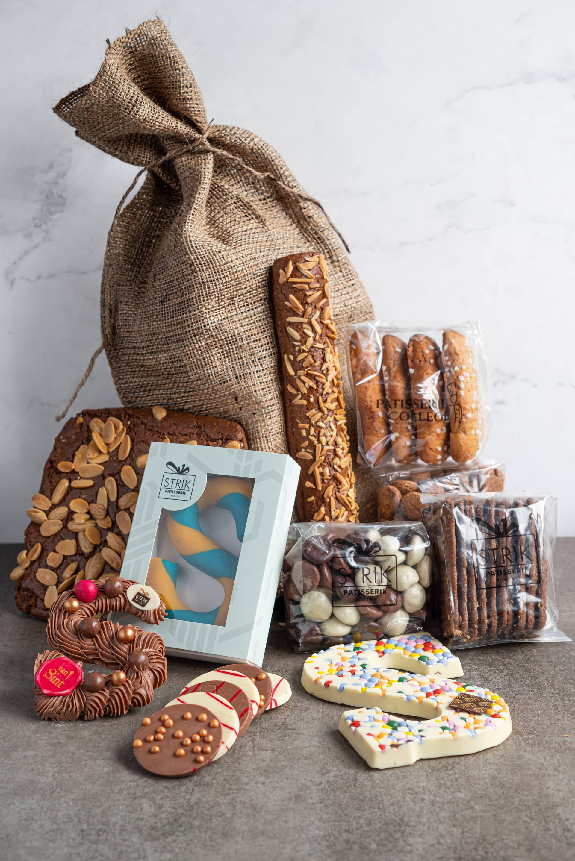 Voorbeeld van een Sinterklaaspakket op maat van Strik