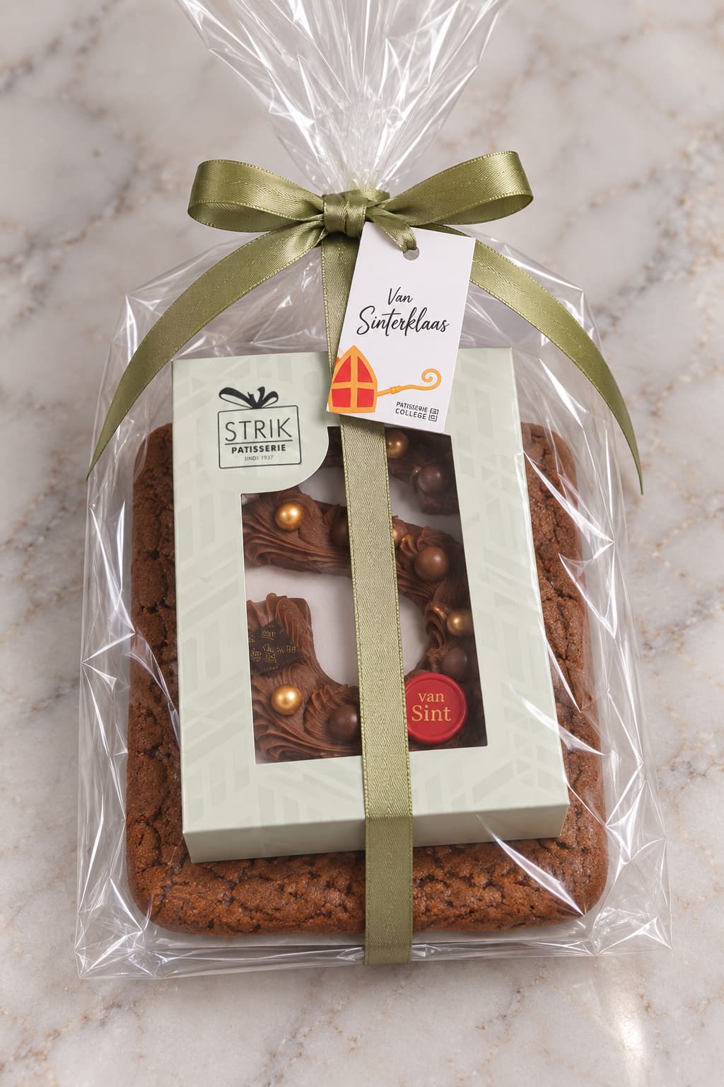 Speculaasbrok met letter · Speculaasbrok zonder amandel · kleine spuitletter