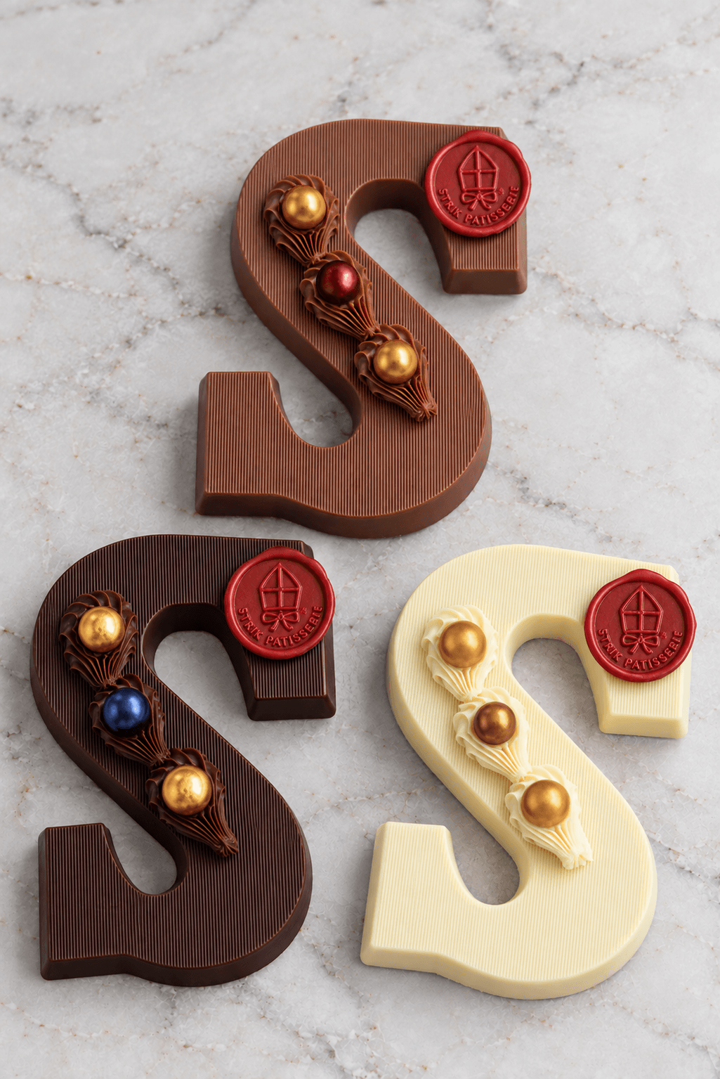 Voorbeeld van een Strik chocoladeletter in vormletter s